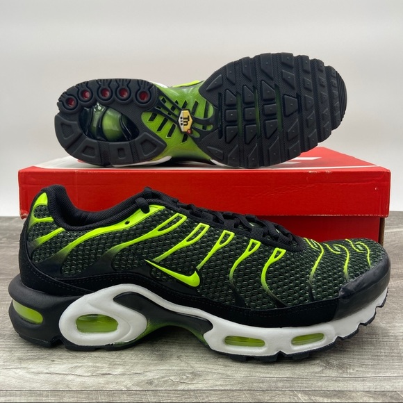 Nike Air Max Plus - Picture 3 of 7